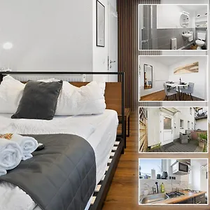  Apartment Modernes Am Rhein In Ruhiger Lage
